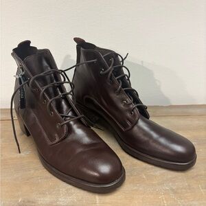 NWT Munro Leather Ankle Lace Up Boots Size 8